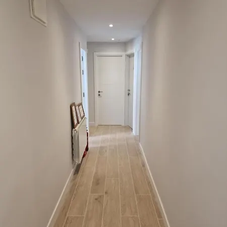 Beach Break Guesthouse - Auto Check-in 3* San Sebastián